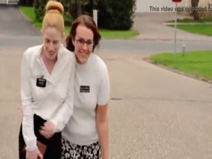 Mormongirlz ontmoet de tiener-zendelingen